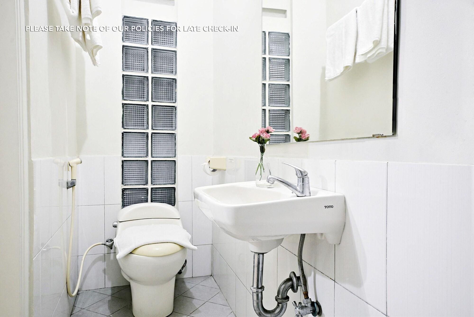 Zen Rooms Mampang Prapatan Jakarta Kültér fotó