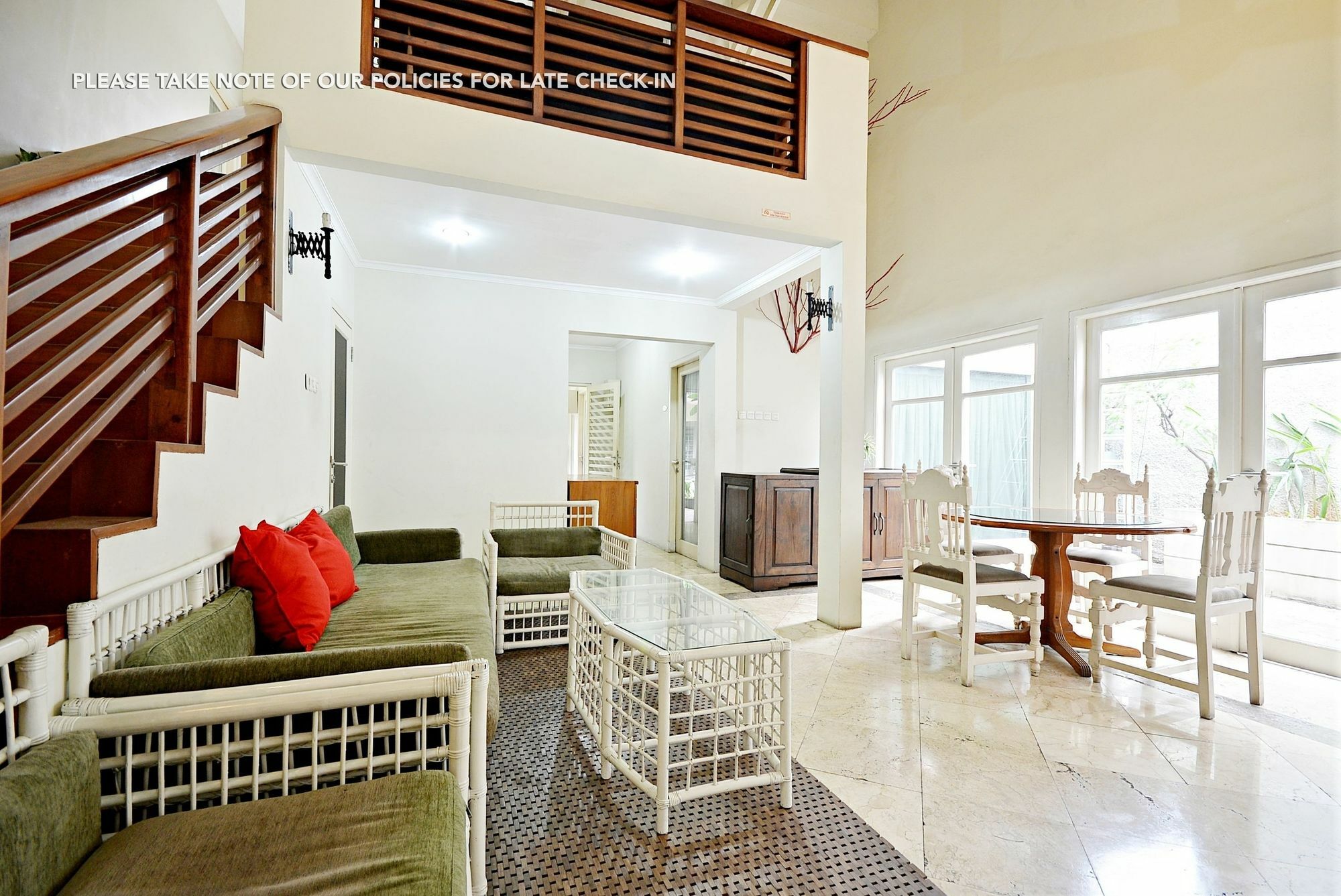 Zen Rooms Mampang Prapatan Jakarta Kültér fotó