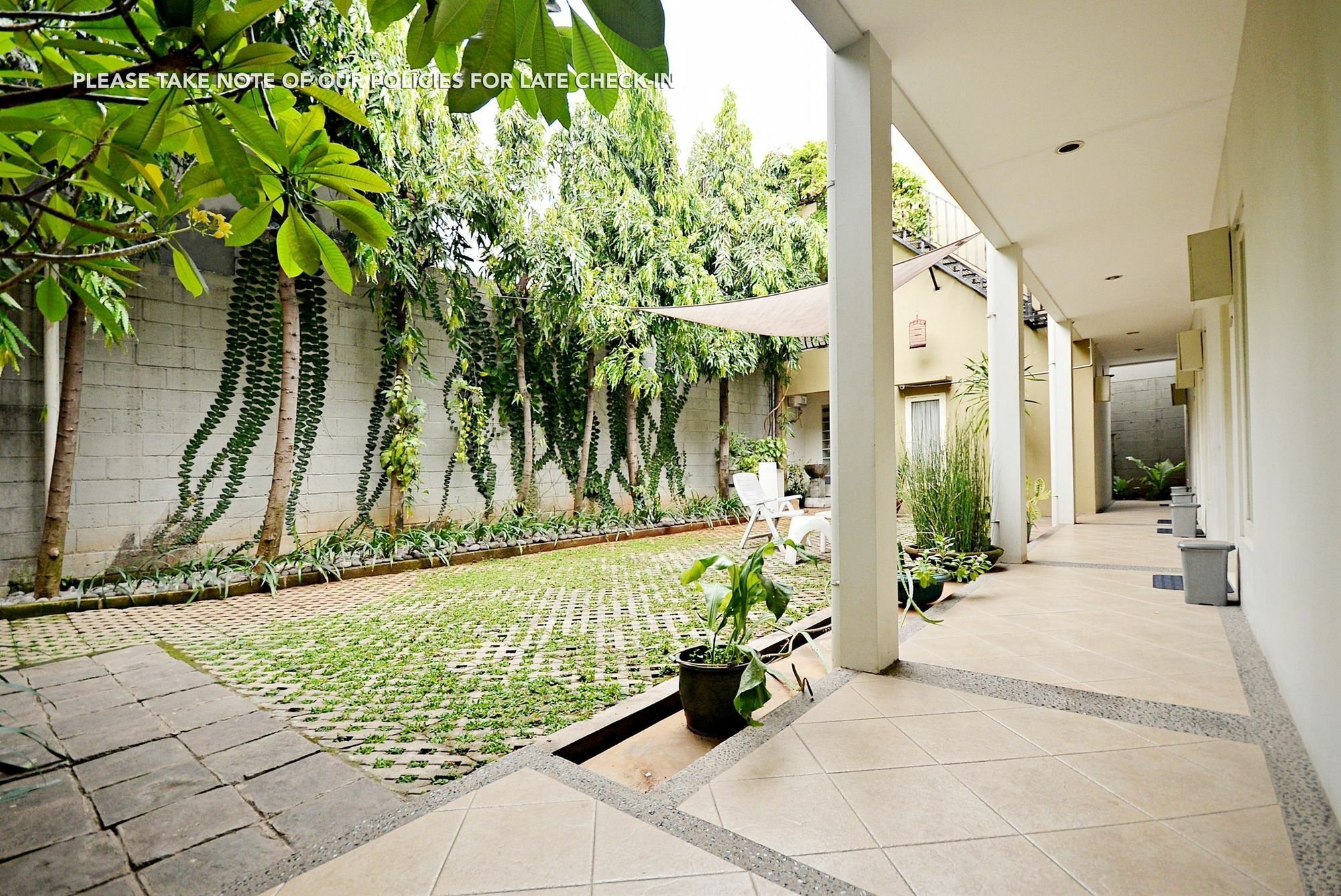 Zen Rooms Mampang Prapatan Jakarta Kültér fotó