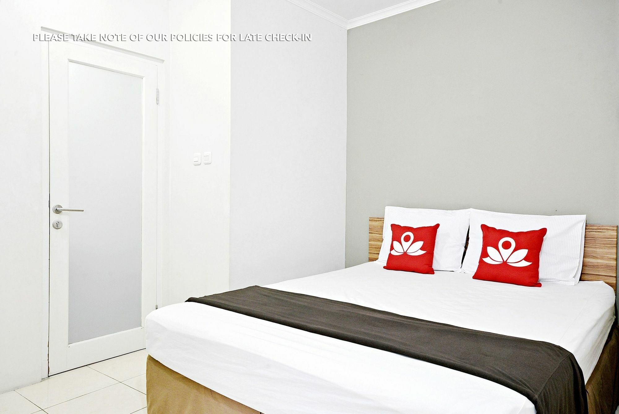Zen Rooms Mampang Prapatan Jakarta Kültér fotó